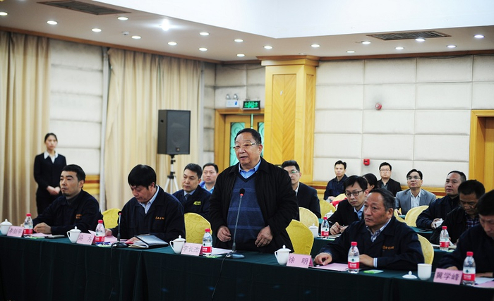 资料图：金龙集团董事长李长杰