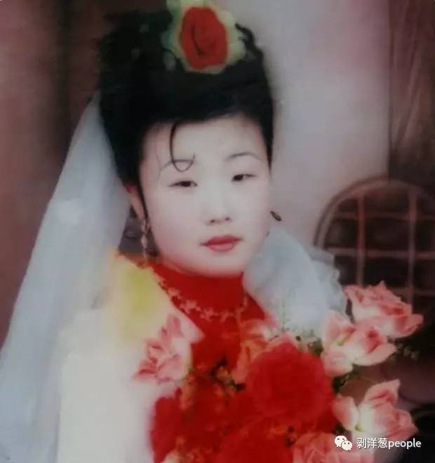  走失前的牟翠翠皮肤白净，是个爱笑的孩子。受访者供图