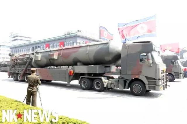 神似东风-31的洲际导弹模型