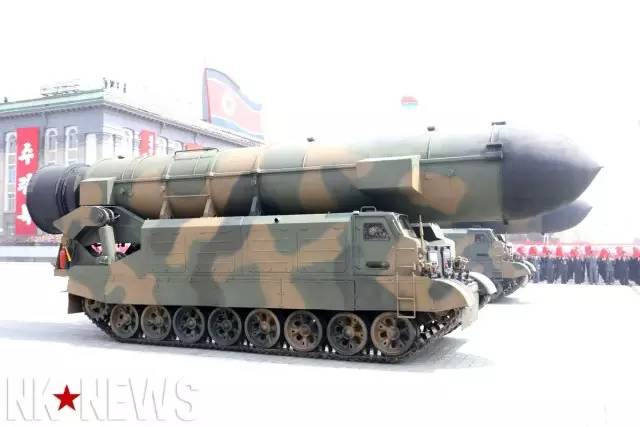 北极星-2是北极星-1的陆地版。这两种导弹都进行过成果的试射，将成为区域威慑的中坚力量。