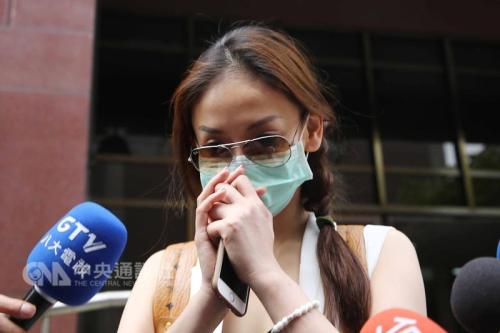 台“太阳花女王”刘乔安涉做伪证 获刑3个月_手机新浪网