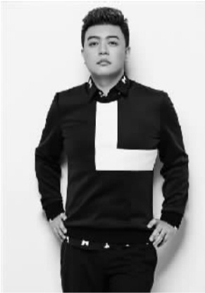 &nbsp;&nbsp;&nbsp;&nbsp;被称为“电竞佛祖”的JY。