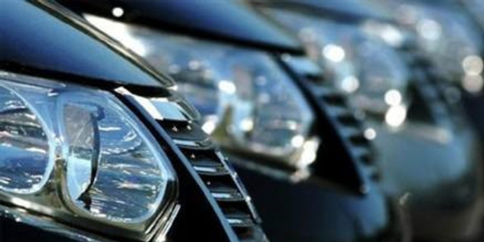 发改委:将不再核准新建独立法人传统燃油汽车