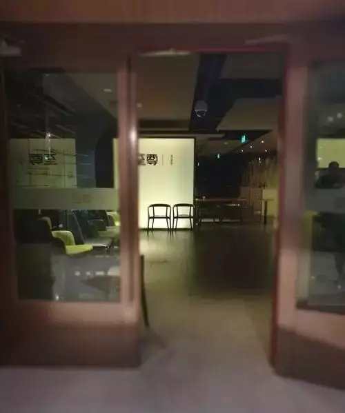 　▲北京最后一家金钱豹翠微店关门 图片来自新京报网