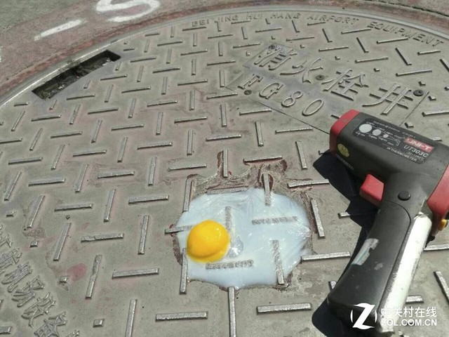 室外温度这么热 空调室外机也会“罢工”的