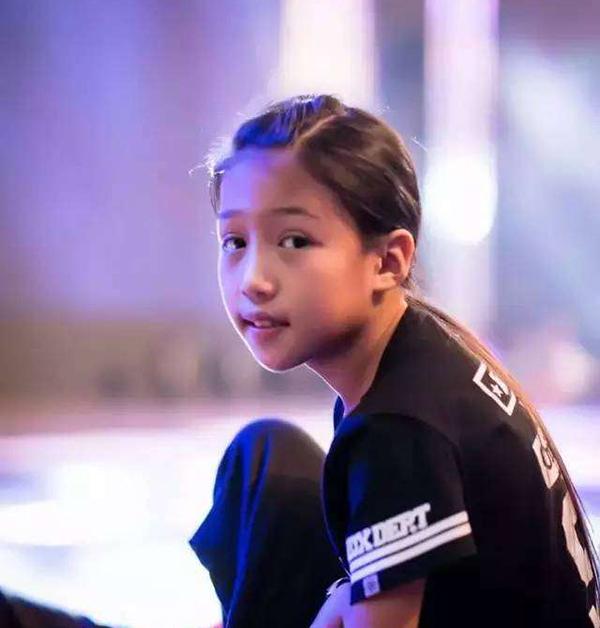 席嘉琪说自己的梦想是成为职业舞者。