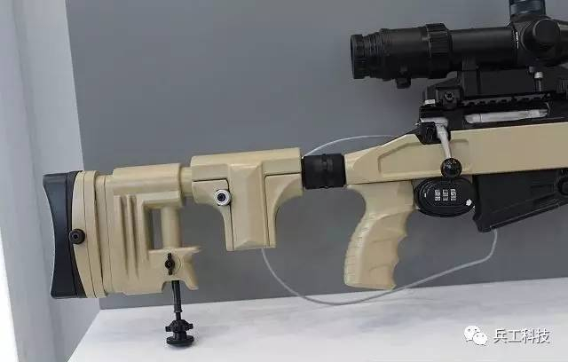 图注：SV-98M的枪托采用人机工效设计，使用更舒适