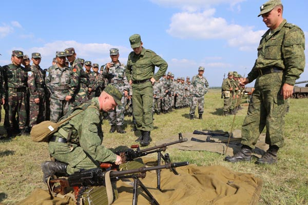 资料图：中俄联合演习