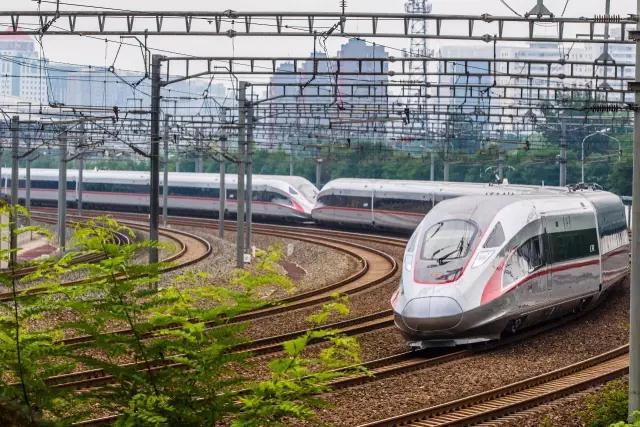 △中国标准动车组“复兴号”&nbsp;图/视觉中国