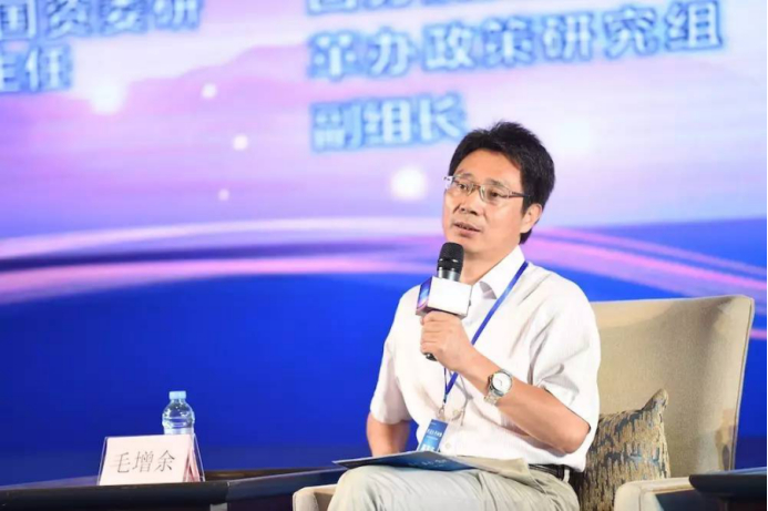 　国资报告杂志总编辑毛增余参与圆桌对话