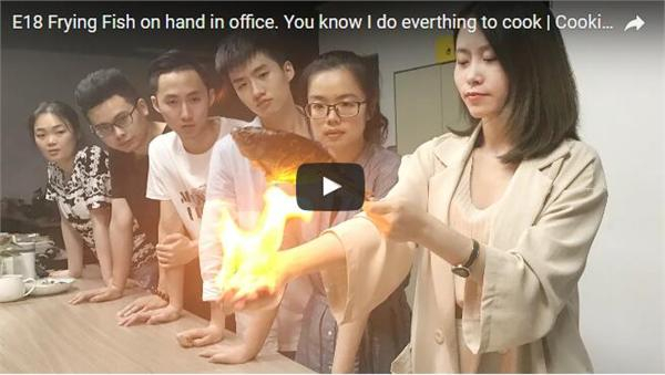 “办公室小野”的搞怪美食制作，深受粉丝追捧。