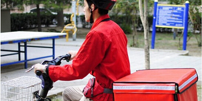 外卖配送服务规范发布:对配送员身份审核 要年满18周岁_手机新浪网