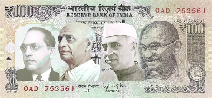 网友将四位印度的建国元勋PS到了一百卢比的纸币上，从右向左分别是甘地（本就印在纸币上）、尼赫鲁、帕特尔和安贝德卡尔&nbsp;