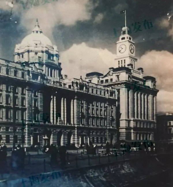 1931年的江海关大楼外景侧影。