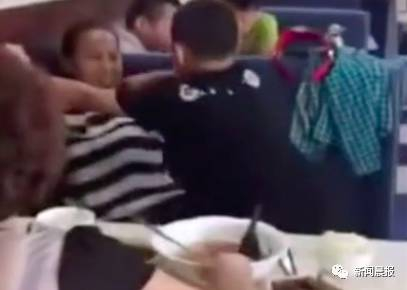 死死掐住妈妈脖子