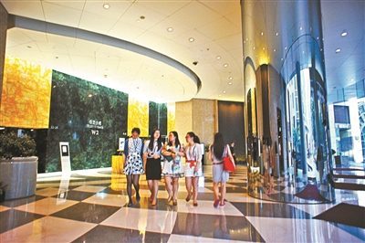 位于东长安街1号的德勤大楼 东方IC 图