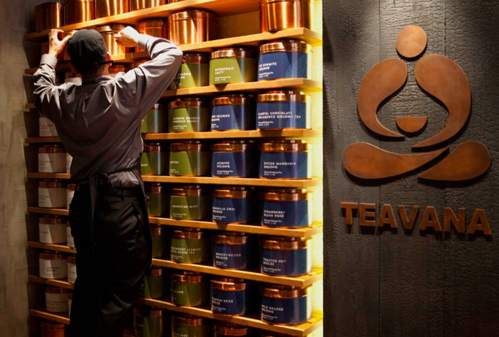 2013年10月，美国纽约，星巴克开出的首家“茶吧”