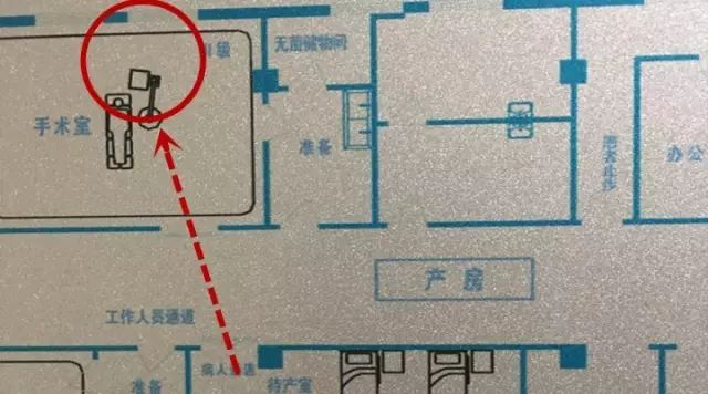 ▲产妇从待产室走出，至备用手术室跳楼。来源：新京报