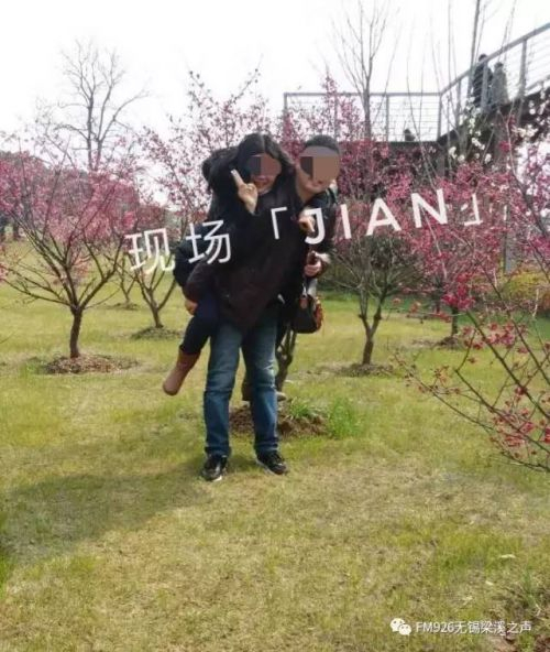 　　小玲和她的丈夫