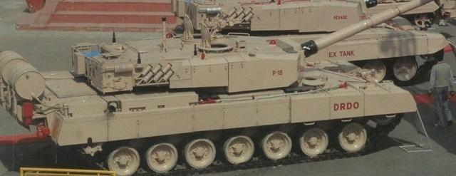 图片：面对巴基斯坦新型主战坦克的压力，所谓的“印度豹”——“阿琼”主战坦克除了阅兵之外没有更多的用处。