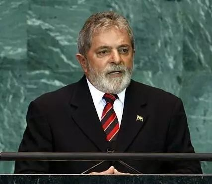 ▲资料图片：2009年9月23日，在纽约联合国总部，时任巴西总统卢拉在联合国大会一般性辩论中发言。（路透社）