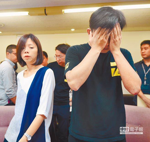 台湾“时代力量”主席、昔日“反服贸学运推手”黄国昌排名倒数第一。（图片来源：台湾“中时电子报”）