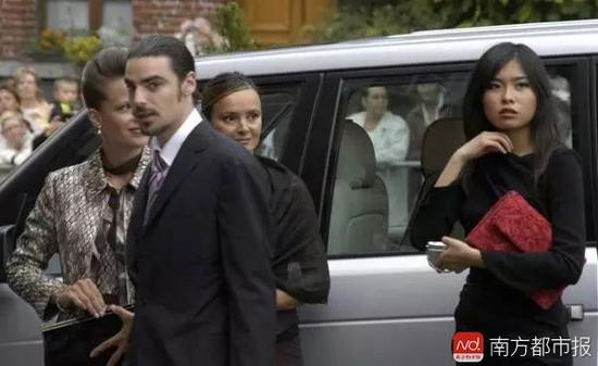 比利时利涅王子查尔斯和李然（图片来源于lavenir）