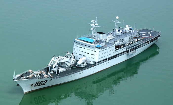 图片：中国海军曾经装备过多艘“大江”级潜艇救援打捞船。