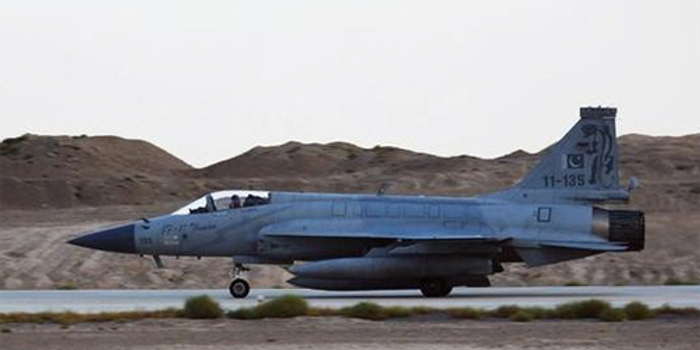 视频|歼11B战枭龙 中国空军蓝军旅首次向巴基