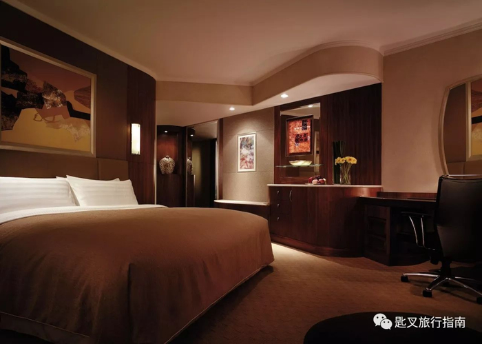 ▲ After | 中国大现在的客房大量运用弧面和斜角墙