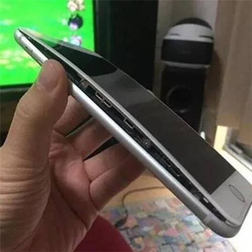 十连裂”致iPhone 8设计遭疑中国成开裂重灾区_手机新浪网