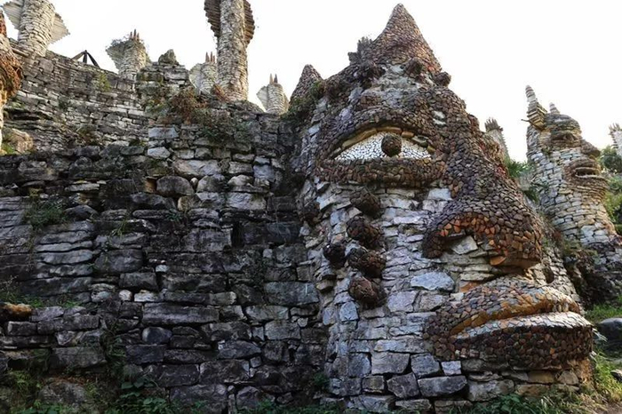 宋培伦打造的夜郎谷。