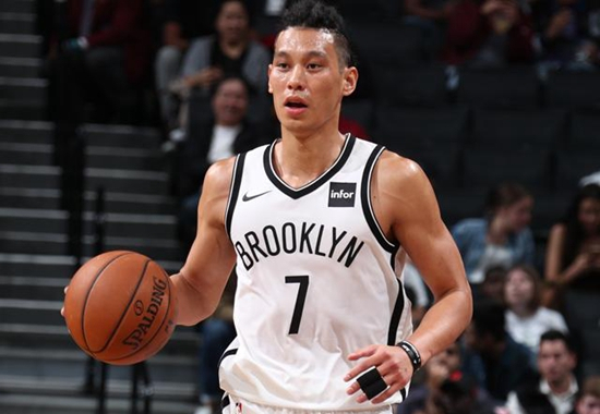 近日，林书豪已成功接受右膝手术。（NBA官网图）