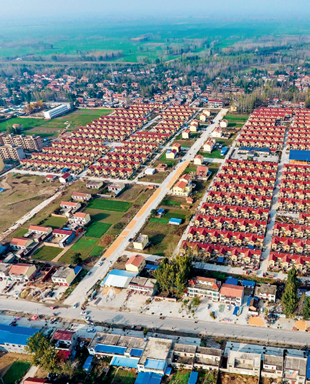 河南省兰考县黄河滩区搬迁地兰考县谷营镇姚寨新村社区 李博摄/本刊