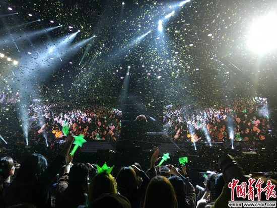 &nbsp;11月20日，王源生日会现场&nbsp;