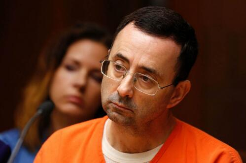  拉里·纳塞尔在庭审现场。