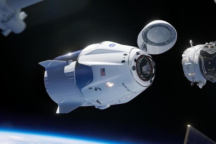 “龙2”与国际空间站对接,图 自SpaceX推特