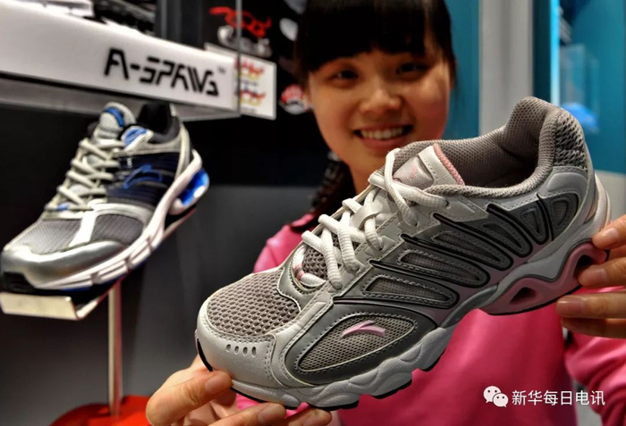  安踏球鞋。（图片由受访者提供）