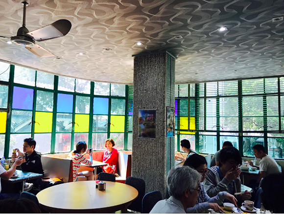老牌香港茶餐厅的内饰 图片来源：美都餐室