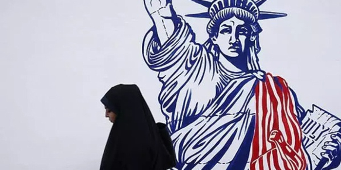 伊朗人质事件40周年,德黑兰前美国大使馆展示