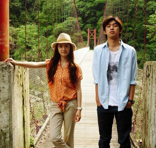 《我可能不会爱你》