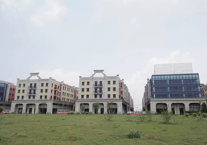 　杳无人烟的海印新都荟