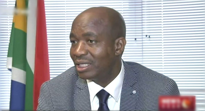 南非基础教育局负责人姆韦利