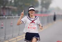 怀胎8月跑完全马的40岁孕妇:我不是普通的孕妇
