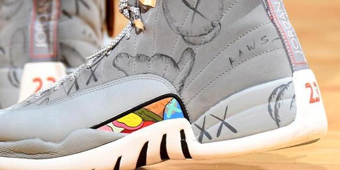 jordan 12 kaws