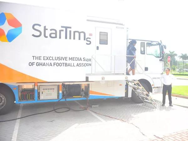 四达时代卫星天线和转播车