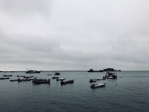 连云港南连长三角，北接渤海湾，西依大陆桥。图为连云港港口景色。 澎湃新闻记者 马作鹏 摄