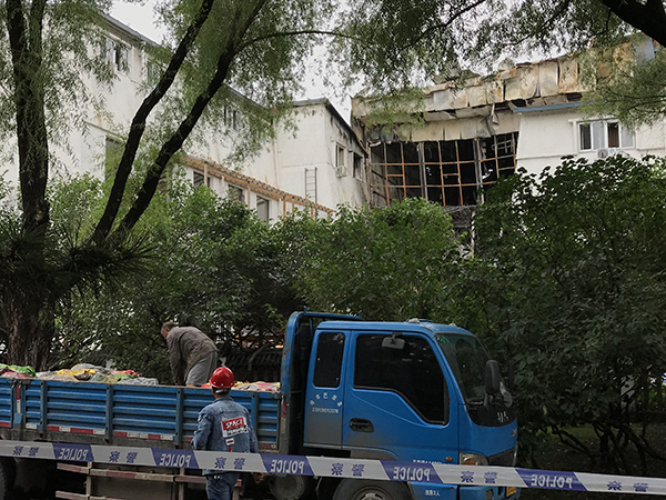 火灾后的北龙温泉酒店。 于亚妮 图