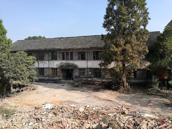 周边建筑已被拆除殆尽。 黄山市民/供图