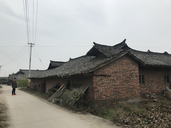 　夹江顺河乡前进村卢仕兵的老家